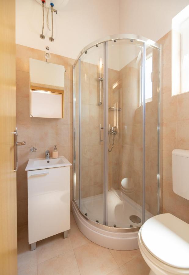 Apartments4You Supetar-The Best And Most Popular Apartments For Discovering The Island - Free Parking - 200 Meters From The Beach Екстер'єр фото